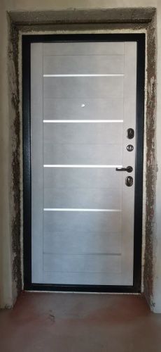 7,5 см Гарда Серебро Бетон снежный Царга (вставки из глянцевого стекла Лакобель) фото 3 7,5 см Гарда Серебро Бетон снежный Царга (вставки из глянцевого стекла Лакобель) фото 3