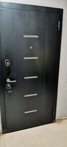 7,5 см Гарда Серебро Бетон снежный Царга (вставки из глянцевого стекла Лакобель) фото 2 7,5 см Гарда Серебро Бетон снежный Царга (вставки из глянцевого стекла Лакобель) фото 2